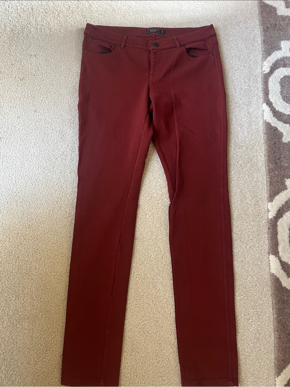 Roots Canada Slim Fit stretch Jeans in Deep Burgundy size Medium 30.5” length